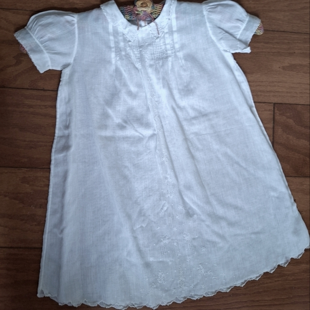 Baby delicate white, embroidered dress Vintage